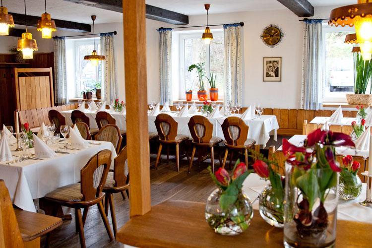 Hotel Wirtshaus Am Schloss Aicha vorm Wald المظهر الخارجي الصورة